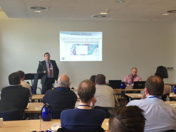 IMGS_Ireland's tweet image. At #IMGSGeospatialUG Belfast, @ciarankirk &amp;amp; Tony Kent discuss and demonstrate big data management with #ERDAS #APOLLO
