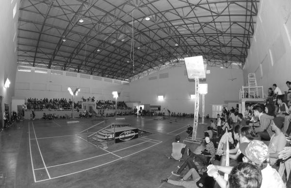 Suatu kebanggaan buat kami, venue ini disulap jadi skatepark indoor dan penuh! :) #Septemboard2