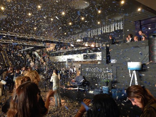 mobo_ArtsenAuto's tweet image. @Arts_en_Auto bij opening 22e editie #Woonbeurs