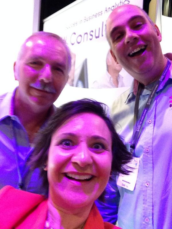 HomesAtMetacoda's tweet photo. Having fun with the @pwconsultingnl, @FrankPoppe guys at #SFNL2014 http://t.co/eceYxmQUxc