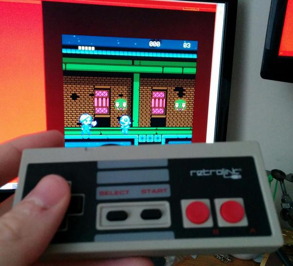 Gypopothomas's tweet image. Testing out my #NESjam game.