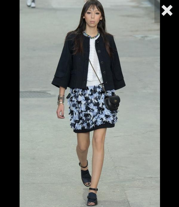emadele1's tweet photo. My Chanel favs #Chanel #chanelboulevard #PFW #SS15 @CHANEL @BritishVogue http://t.co/hSFtCL0aub