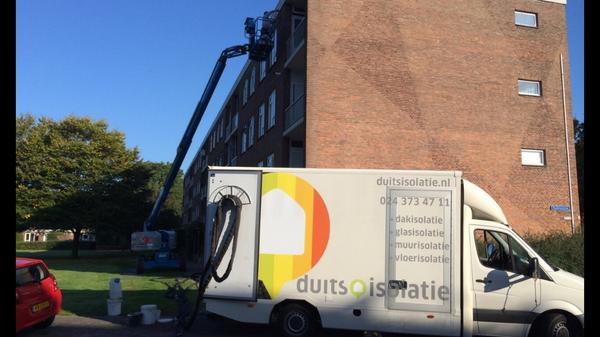 Duits_groep's tweet photo. Alweer een appartementen complex voorzien van Neopixels hr ++ parels http://t.co/Gg4Cr65RSf