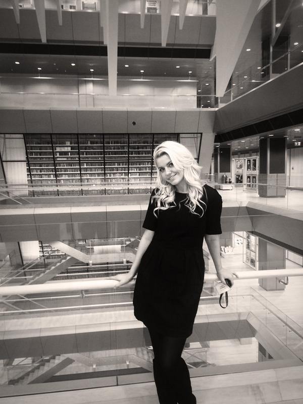 Laimmichka's tweet photo. Amazing building http://t.co/kru1hyEIDK