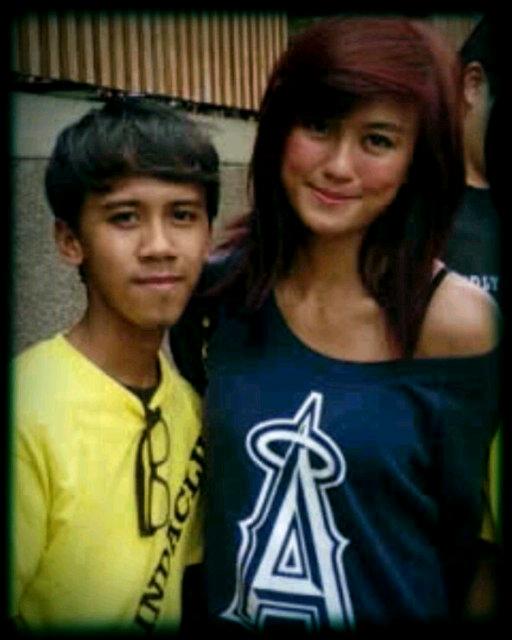 babangdedy_dedy's tweet photo. Semoga @agnezmo yg jadi juaranya di #MTVEMA #NominateAgnezMo go vote NIC...!!! http://t.co/lDDNHC1Wde