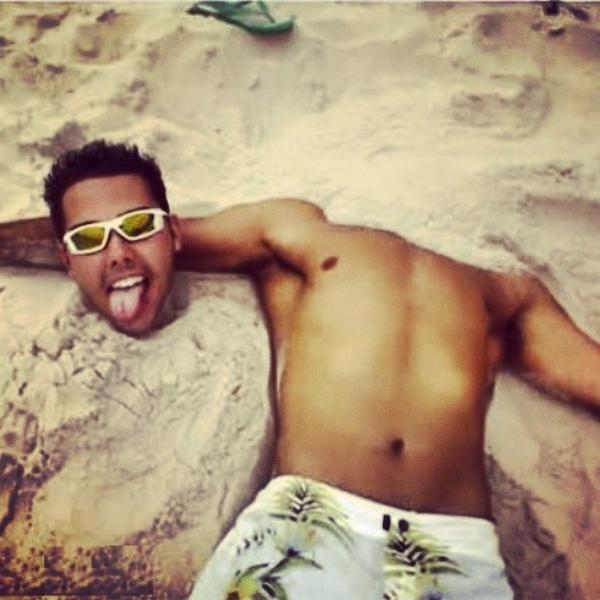 Our food is so good, you'll lose your head!