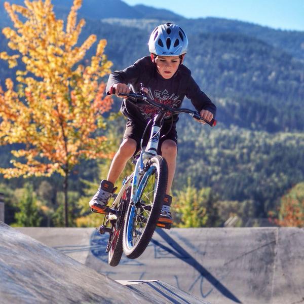 OpusBike's tweet photo. Sweet Fall ride! Thanks @PhotoSquared for sharing! Merci à @PhotoSquared pour ces belles photos ! #myopus #ride http://t.co/rXnDvy0Skx