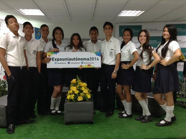 UAutonoma's tweet image. El Colegio Nazareth Olaya presente en la #ExpoUniautónoma2014.