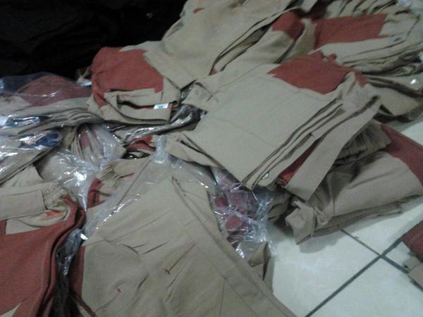 labir_lembah's tweet photo. Numpang share min @infopendaki . celana panjang trespass. for man n ladies. Minat call or sms 089638540943 #sealgear http://t.co/24c4hxZjBE