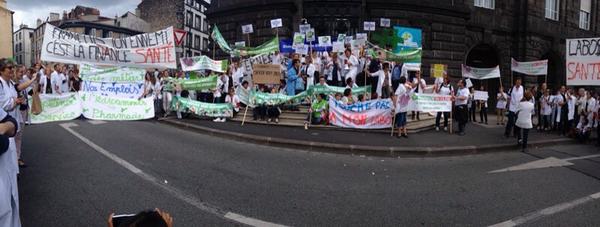 ThomasDURET88's tweet image. Et maintenant réception par le préfet des membres unapl, doyen pharmacie, représentant ordre, et syndicats internes!