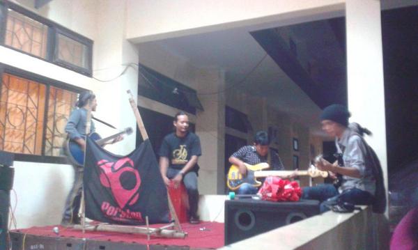 PersetanIndie's tweet photo. Yang ini Timiki nih gaes.. 😂 kereen!! http://t.co/CuWPIywNXH