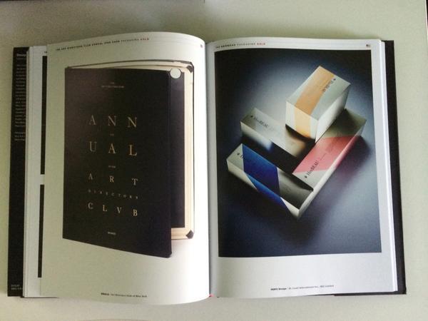 TheOneClub's tweet photo. A book displaying an iPad case that's inspired by a book. #MetaAsHell @graphisinc Gold-winning design by @rossimazzei http://t.co/39vpEuIpe3