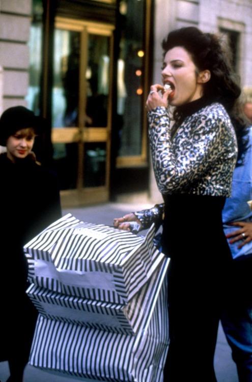 Happy birthday Fran Drescher! A style icon. 