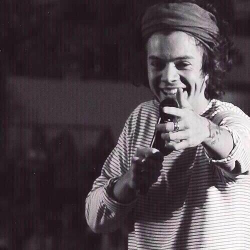 Kyourtemptress's tweet photo. Own minha coisa mais fofinha #EMABiggestFans1D http://t.co/lZa6iQhU32
