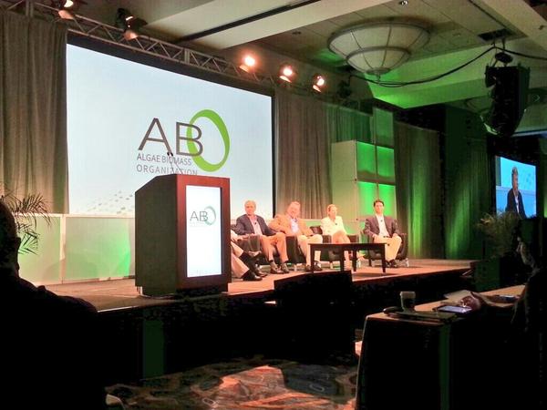 algenuity's tweet image. 1st session #abs14 - leaders of Algenol, @BioProcessAlgae, @Heliae_Algae, Matrix Genetics, &amp;amp; @SapphireEnergy #algae