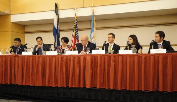 La presentación se hizo a altos funcionarios de la Casa Blanca, del Congreso y de la Secretaría de Seguridad.