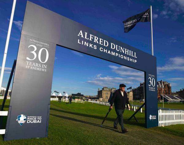 Artist on the move,Harold Riley @dunhilllinks @TheHomeofGolf ready for 30th celebrations in golf @dunhillgolf