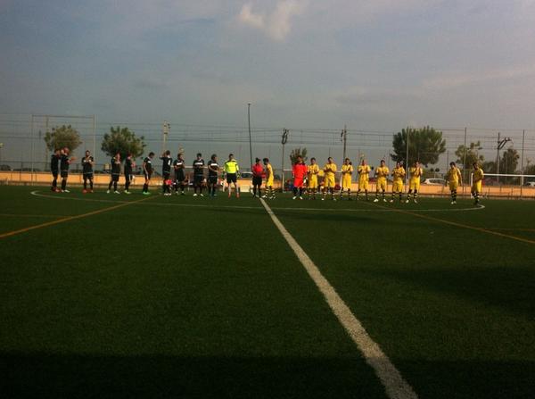 CDLosa's tweet photo. Derrota dolorosa en Rocafort en la segunda jornada!
#estonoescomoempieza...
#nextBetera     #nostienenganas http://t.co/CO6BKpNDFJ