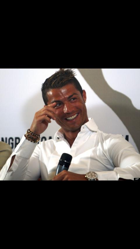 Un altro uomo  cosi non esiste e non esisterà mai !!!!