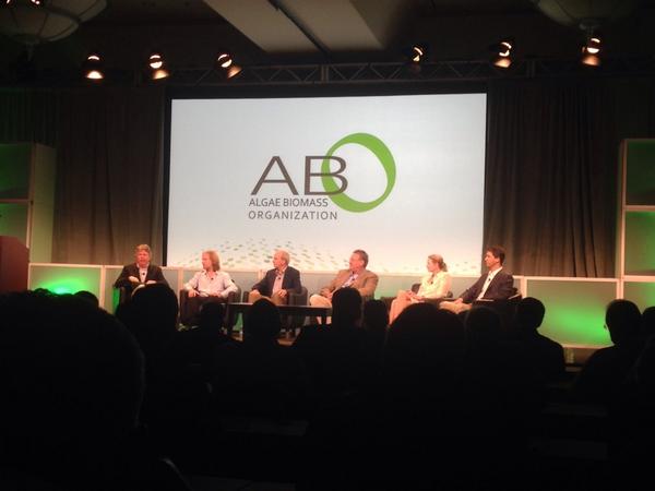 FoodFuel21's tweet image. Leaders in the #algae industry discuss current state of technology commercialization @algaeindustry  #ABS14