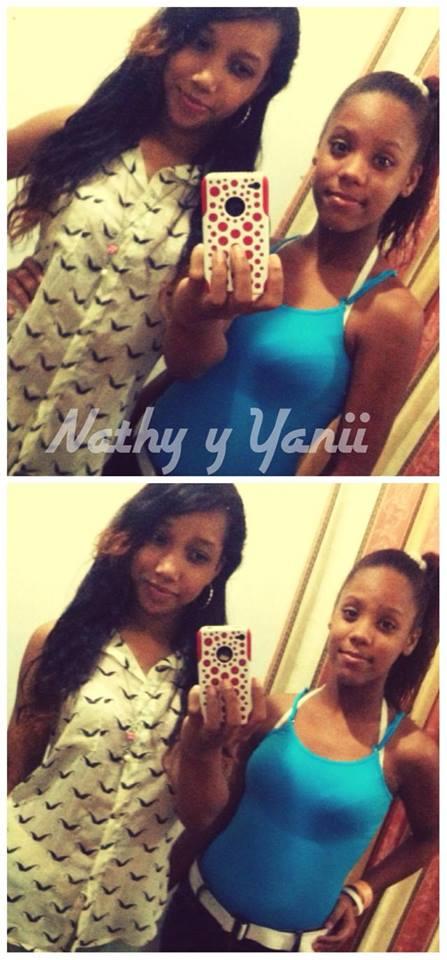 TuPretty10's tweet photo. #BEse #La #ManO #Warittokii Que LleGo Mamiih @NathyMinaya Y  MamiYanii http://t.co/bFtepAdyTw