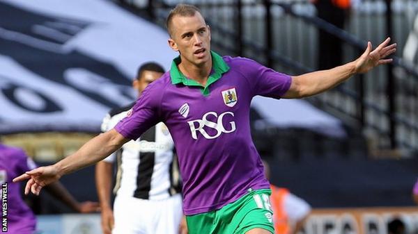 LegitTransfers's tweet photo. Who's the better player?

RT for Aaron Wilbraham
FAV for Zlatan Ibrahimovic

#BCFC http://t.co/kbMigwLYnq