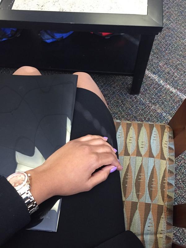 _ThatGirlNiara's tweet image. Feel like in a die in the next few seconds. #InterviewStatus.