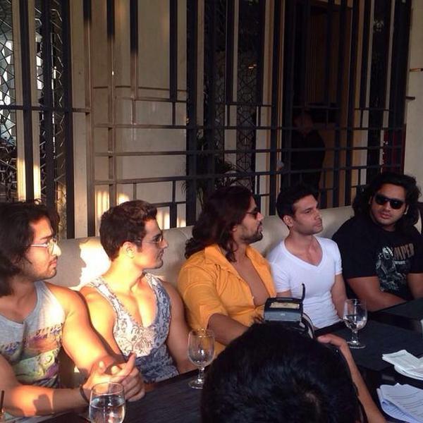 misscheryyyy's tweet photo. "@ShaheerS_FC: #Indonesia #pic03 http://t.co/Q0EXZ8RcEO"