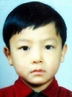 Happy Birthday to Lee Donghae                                                                 