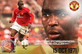 Happy birthday to andy Cole. United legend 
