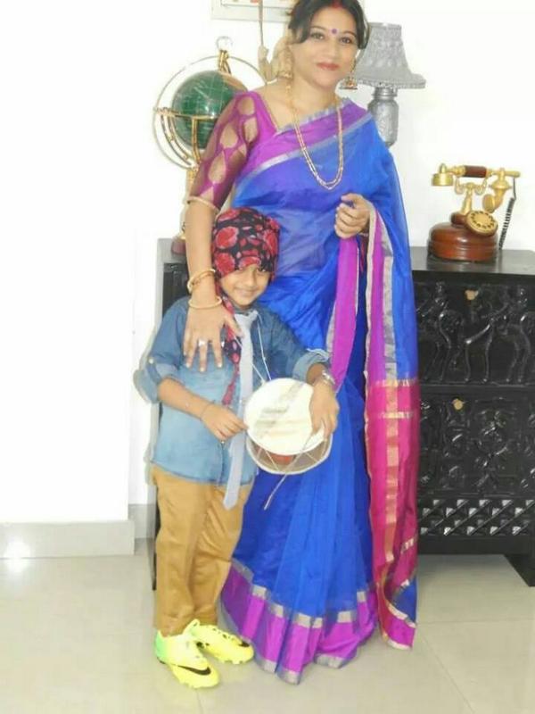 ColorosoWeaves's tweet photo. Coloroso Durga Puja Diva...
Inasree Mukherjee, Kolkata, in #Coloroso #sarees http://t.co/mZoZzCRlLQ