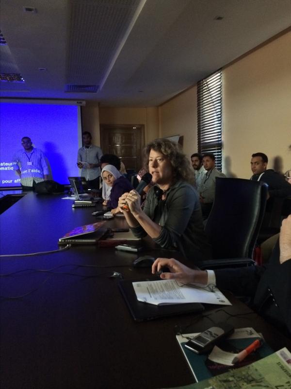 geosumr's tweet image. Kirstin Miller of @EcocityBuilder discussing outcomes of the @ecocitizenmap project by students @CairoUniv