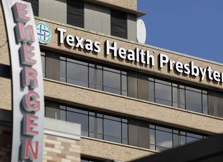 NBCNews's tweet photo. BREAKING: Second Texas health care worker tests positive for Ebola http://t.co/kmRpO59bwM http://t.co/Xbgy2vfuRa