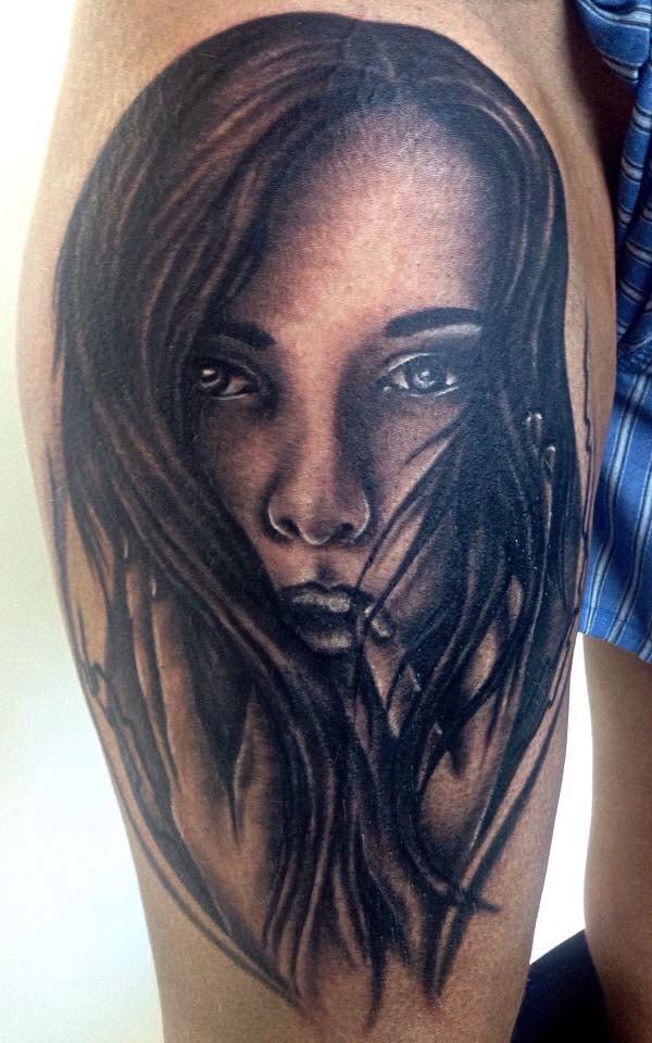 StudiotrapTatts's tweet photo. Some script by our very own Baran. And a sweet blackngrey leg piece by Marek http://t.co/VWvWXfoiJv
