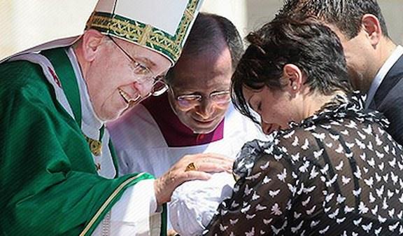 Sínodo sobre la familia: ¿de qué se ha hablado hasta ahora? aceprensa.com/articles/el-si…