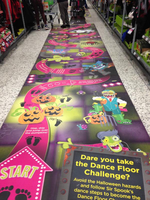 RobinTermot's tweet image. Asda's #Halloween floor media looking good! #Retail #StoreDesign
