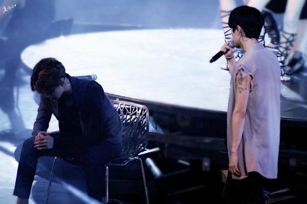 isunoshi's tweet photo. [HQ] #Sehun #Luhan #EXOTLP
cr.as tagged http://t.co/DJ1uzvzE8C