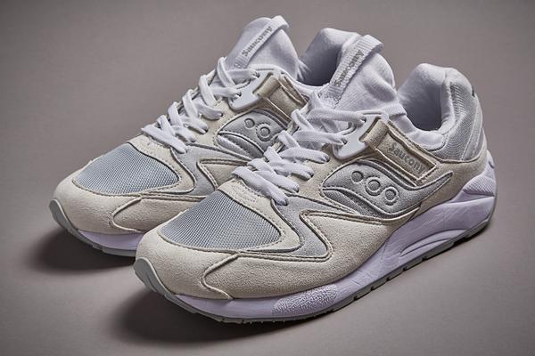 white mountaineering x saucony grid 9000