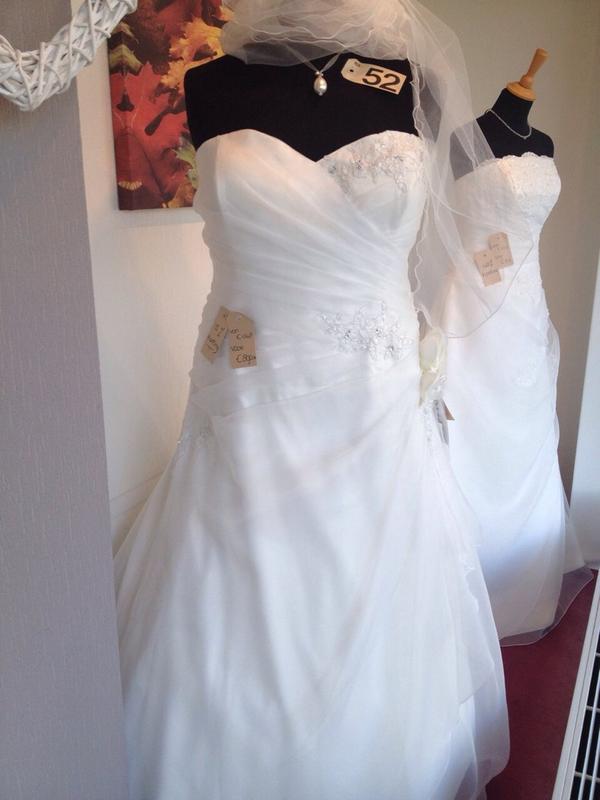 #korting #trouwen Japon van de dag, Romantica voor 
€ 890,- excl. vermaakkosten. novios.nl