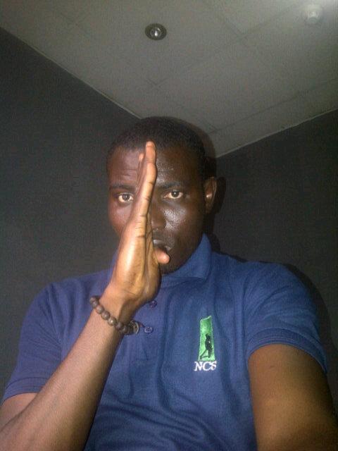 TimoskyeOdeyemi's tweet photo. Thank god http://t.co/kU9alUjor0