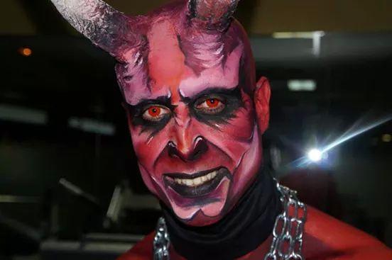 Makeupleku's tweet image. Making of #makeup #maquillaje #laudio