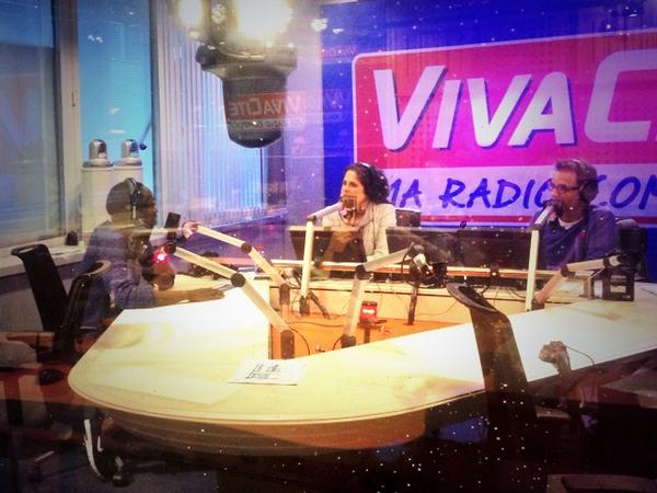 ARE_Music's tweet photo. Première promo pour le nouveau single de @Jali_Officiel sur @vivacite #5a7VIVA http://t.co/SAR0JAIRvH