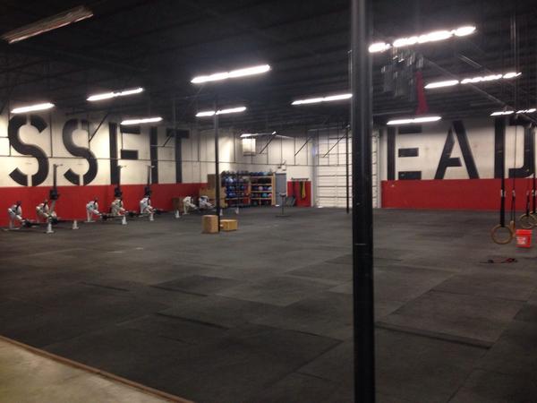 Dropping in <a href="/CrossFitEaDo/">CrossFit EaDo</a>, doing crossfit while traveling <a href="/CraigRanier/">Ranier Gadduang</a> <a href="/Bry_Oki/">Bryan Oki</a>