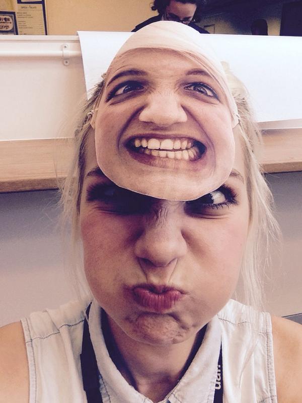 Asia_Oami's tweet photo. @LaughingAround #sillyselfie http://t.co/9qeZuaP1zx