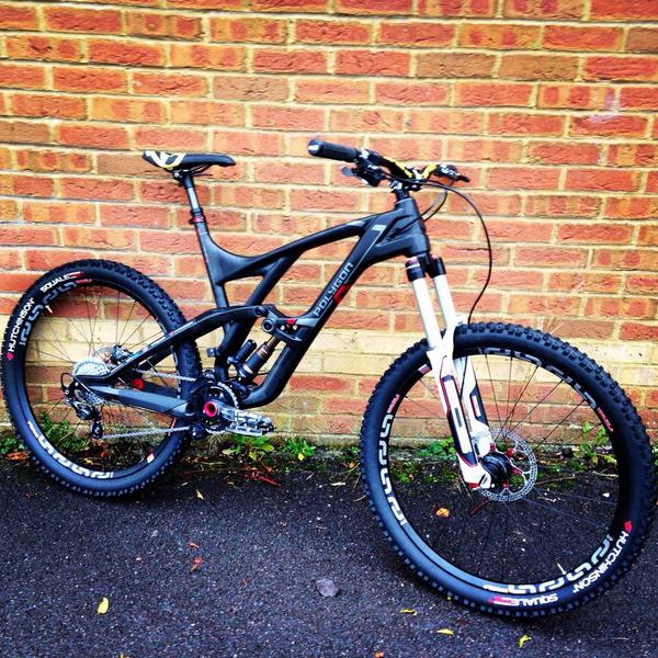 Love it RT <a href="/samreynolds26/">Sam Reynolds</a>: Check out my new marmite Enduro <a href="/PolygonBikes/">Polygon Bikes</a>! Love it or hate it?! I think it's cool!