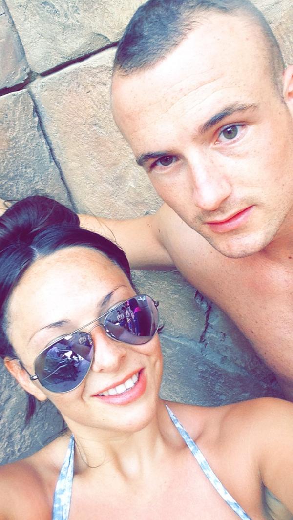 SianLeeRob's tweet photo. Atlantis Park #queueing #atlantiswaterpark #thepalm #dubai http://t.co/3FIKhlFuTm