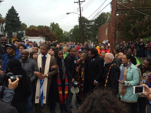 MsJodieEvans's tweet image. Ready to walk from the church to #Ferguson police station @handsupunited_ #FergusonOctober