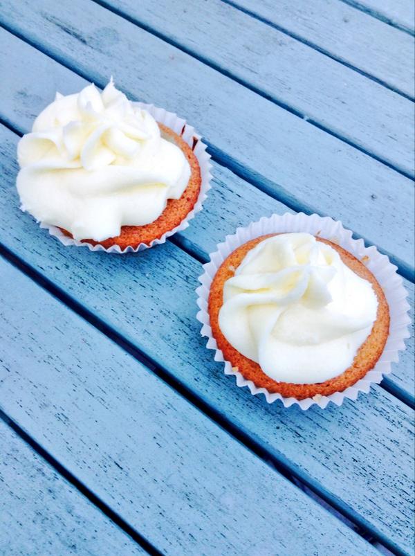 shutupimi's tweet image. Spiced apple cupcakes #EyeCandySorted