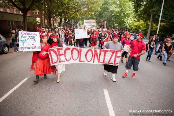 lastrealindians's tweet photo. Seattle Natives took to the streets yesterday to #abolishcolumbusday &amp; celebrate #IndigenousPeoplesDay http://t.co/2ryzprcfYD