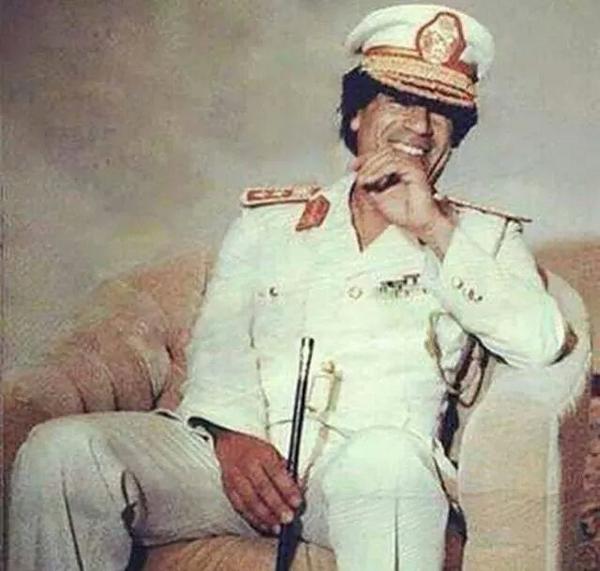 Mlak200m's tweet photo. معمر القذافي ... http://t.co/QIylHf9Plo